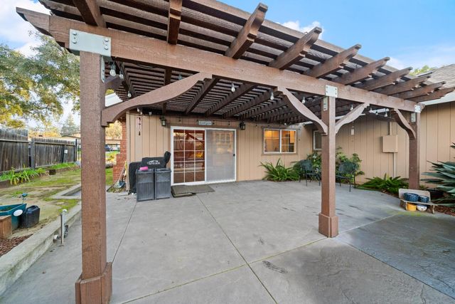 5001 Boyd Dr, Carmichael, CA 95608