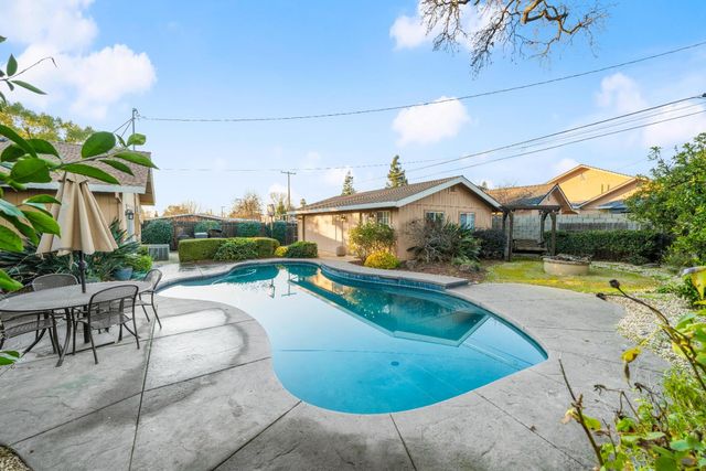 5001 Boyd Dr, Carmichael, CA 95608