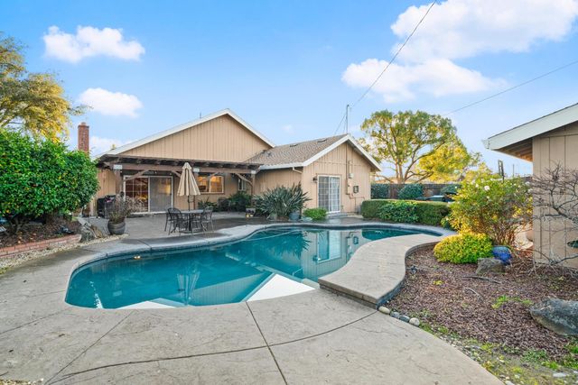 5001 Boyd Dr, Carmichael, CA 95608