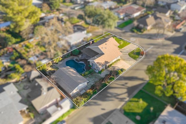 5001 Boyd Dr, Carmichael, CA 95608