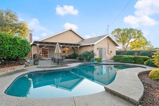 5001 Boyd Dr, Carmichael, CA 95608