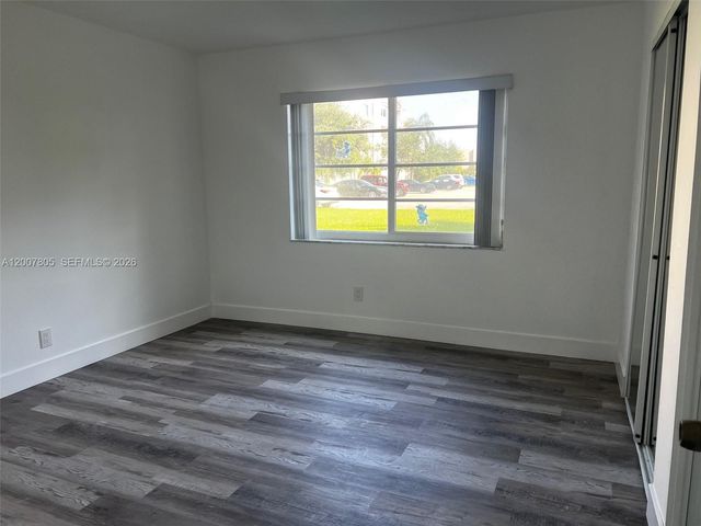 8411 NW 8th Street 105, Miami, FL 33126