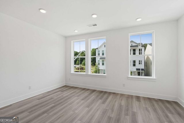 736 Auguste Avenue, Scottdale, GA 30079