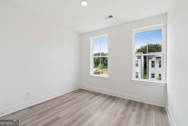 736 Auguste Avenue, Scottdale, GA 30079