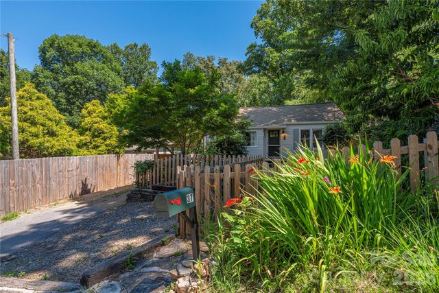 37 Wilmington Street, Asheville, NC 28806