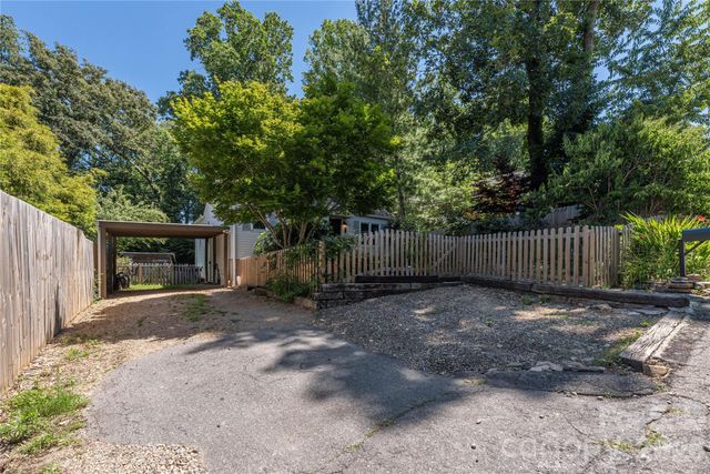 37 Wilmington Street, Asheville, NC 28806