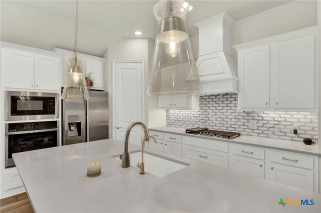 415 Bridle Trail, New Braunfels, TX 78132