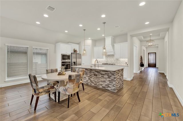 415 Bridle Trail, New Braunfels, TX 78132