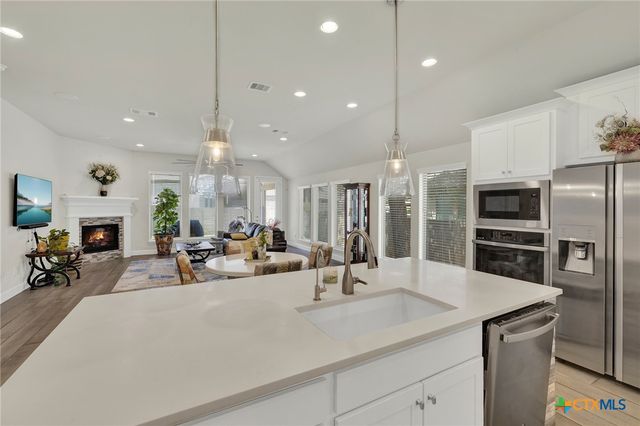 415 Bridle Trail, New Braunfels, TX 78132