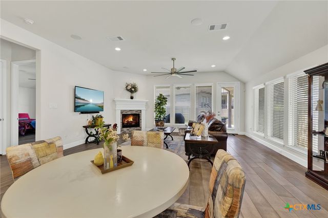 415 Bridle Trail, New Braunfels, TX 78132