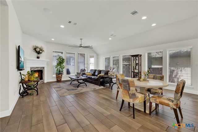 415 Bridle Trail, New Braunfels, TX 78132