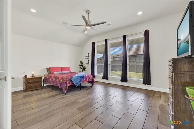 415 Bridle Trail, New Braunfels, TX 78132