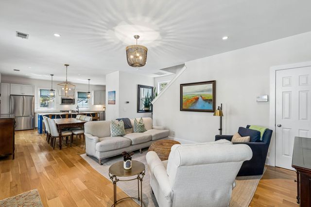 22 Pearl Avenue, Mount Pleasant, SC 29464