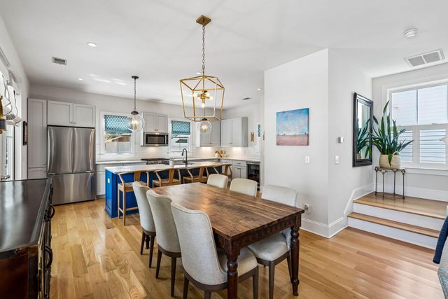 22 Pearl Avenue, Mount Pleasant, SC 29464