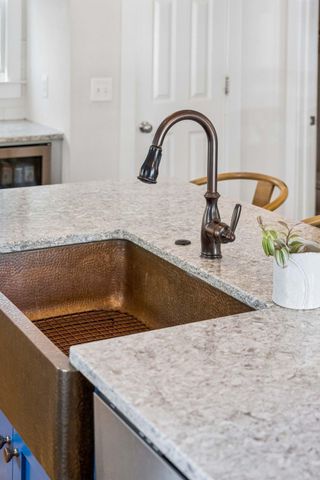 22 Pearl Avenue, Mount Pleasant, SC 29464