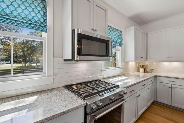 22 Pearl Avenue, Mount Pleasant, SC 29464