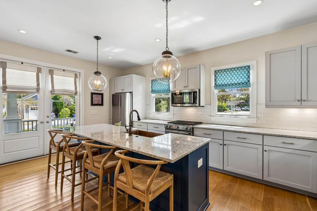 22 Pearl Avenue, Mount Pleasant, SC 29464