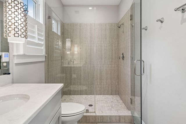 22 Pearl Avenue, Mount Pleasant, SC 29464