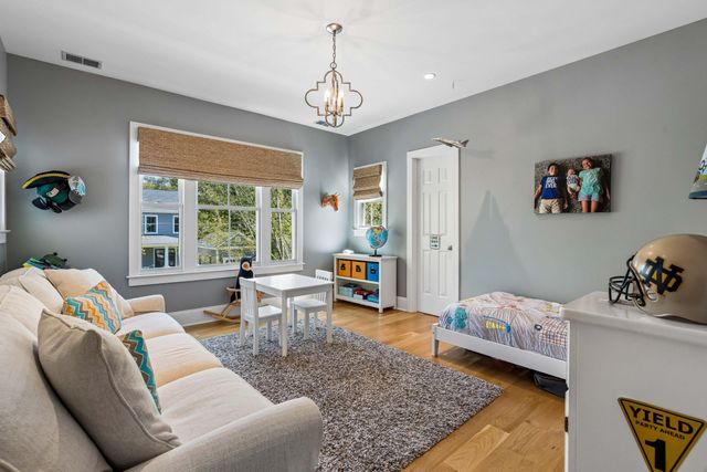 22 Pearl Avenue, Mount Pleasant, SC 29464