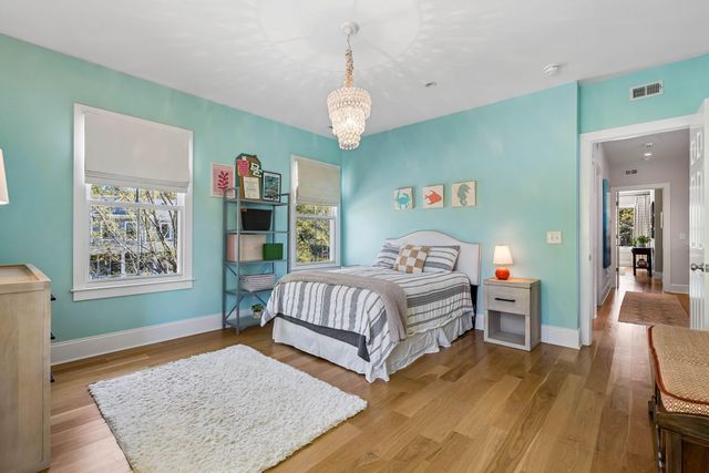 22 Pearl Avenue, Mount Pleasant, SC 29464