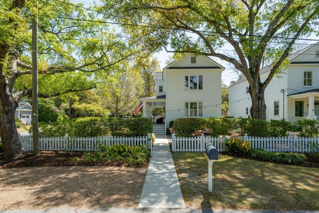 22 Pearl Avenue, Mount Pleasant, SC 29464