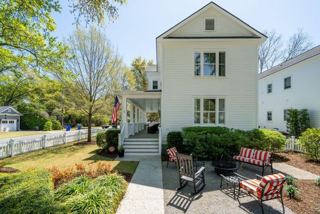 22 Pearl Avenue, Mount Pleasant, SC 29464