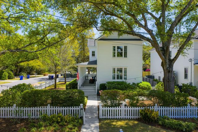 22 Pearl Avenue, Mount Pleasant, SC 29464