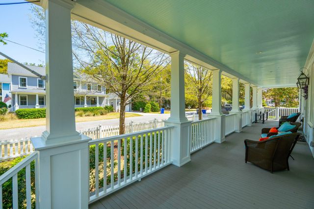 22 Pearl Avenue, Mount Pleasant, SC 29464