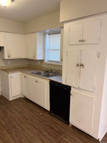 202 S Claremont Avenue, Sherwood, AR 72120