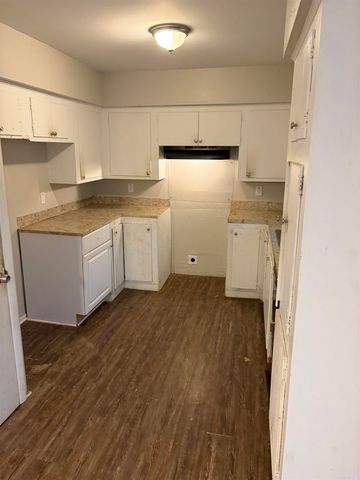 202 S Claremont Avenue, Sherwood, AR 72120