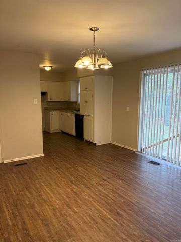 202 S Claremont Avenue, Sherwood, AR 72120