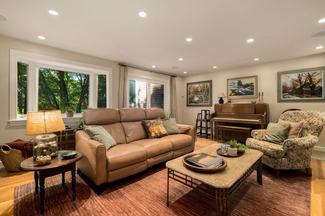 86 Common Street 86, Belmont, MA 02478