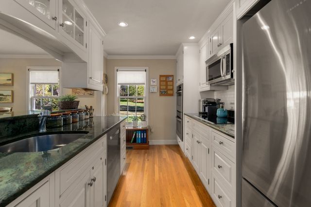 86 Common Street 86, Belmont, MA 02478