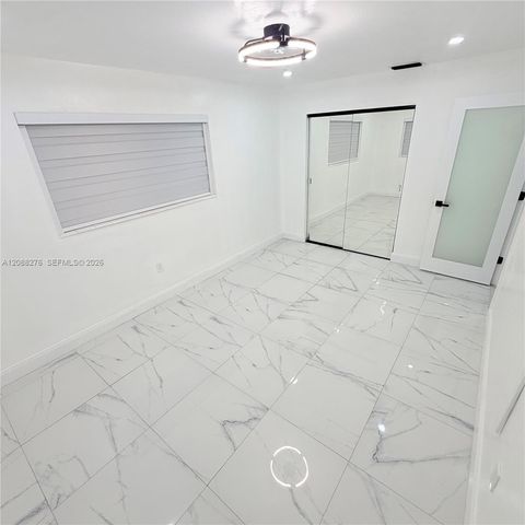 10305 SW 149th Terrace single, Miami, FL 33176