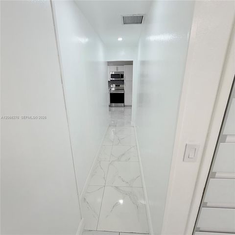 10305 SW 149th Terrace single, Miami, FL 33176