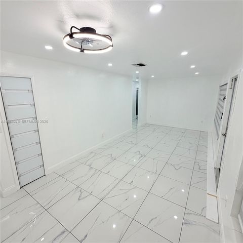 10305 SW 149th Terrace single, Miami, FL 33176