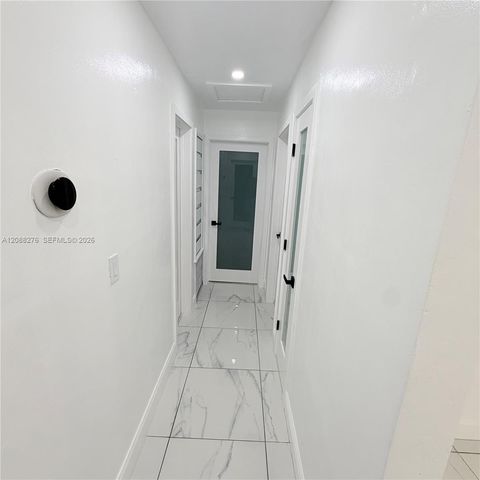10305 SW 149th Terrace single, Miami, FL 33176