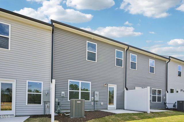 207 N Stonemill Trail, Wilsons Mills, NC 27520