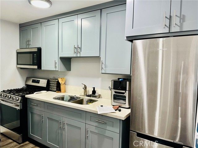 1311 E Pacific Coast, Wilmington (los Angeles), CA 90744