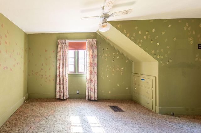 431 W College Street, Granville, OH 43023