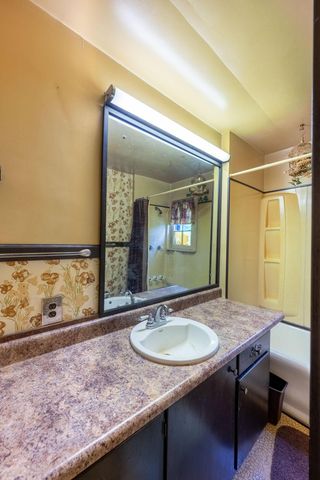 431 W College Street, Granville, OH 43023