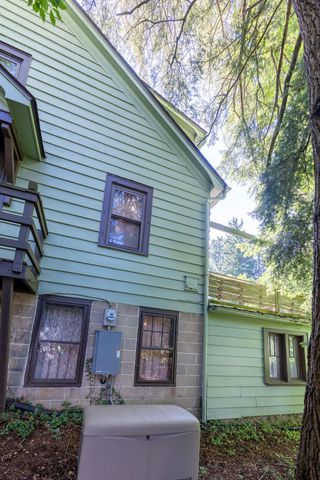 431 W College Street, Granville, OH 43023