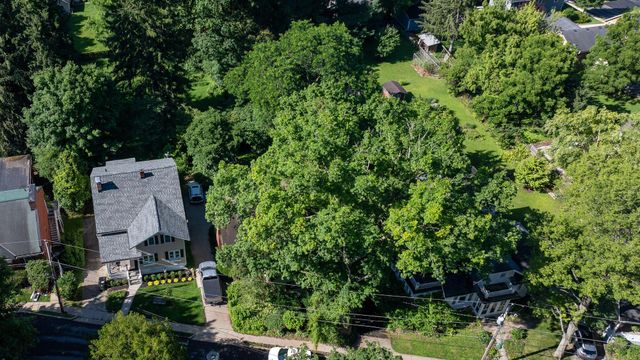 431 W College Street, Granville, OH 43023