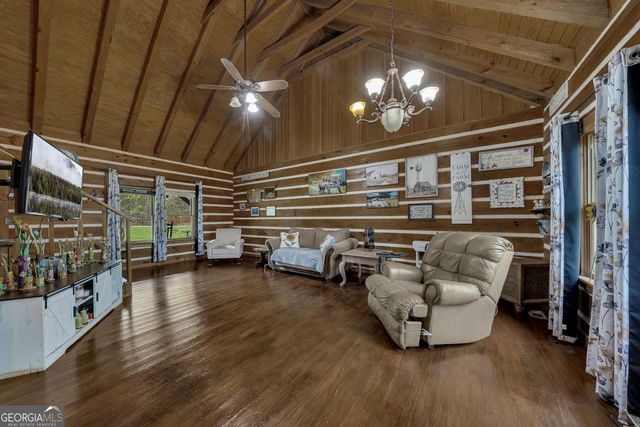 91 Oak Hill Drive NE, White, GA 30184