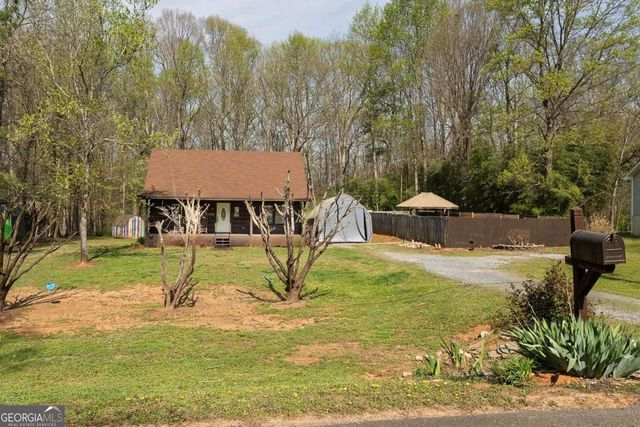 91 Oak Hill Drive NE, White, GA 30184