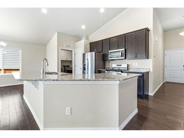 1882 Egnar St, Loveland, CO 80538