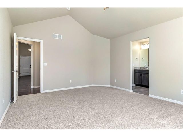 1882 Egnar St, Loveland, CO 80538