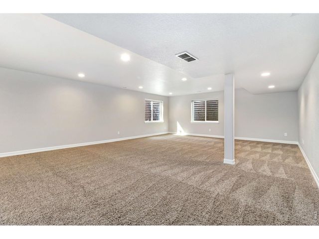 1882 Egnar St, Loveland, CO 80538