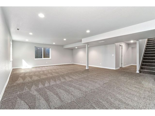 1882 Egnar St, Loveland, CO 80538