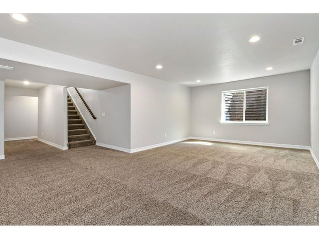 1882 Egnar St, Loveland, CO 80538